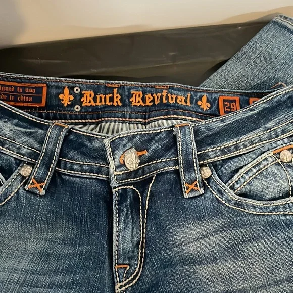 COPY - Rock Revival women’s boot cut jeans with flap pockets and white logo. - Picture 5 of 5